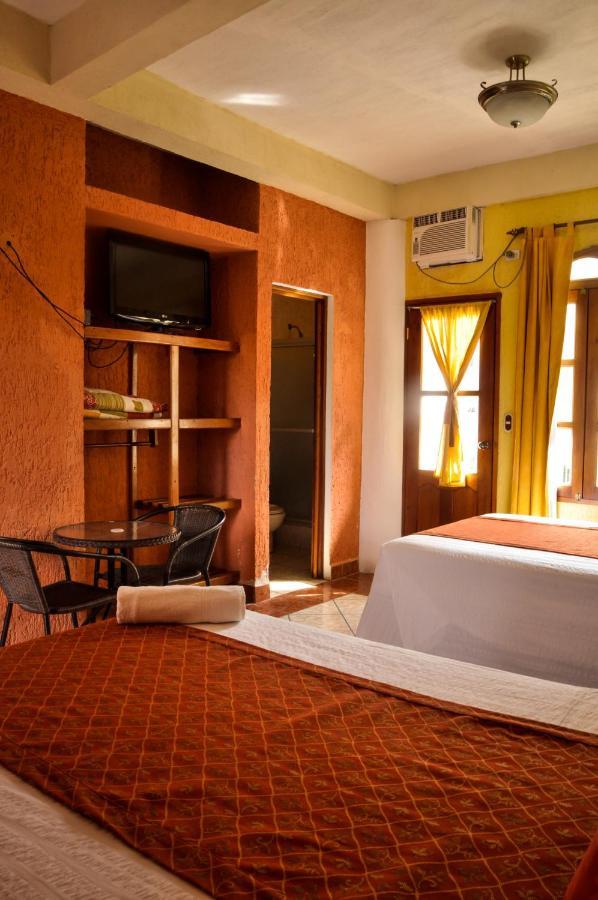 פלורס Hotel Quinta Maya מראה חיצוני תמונה