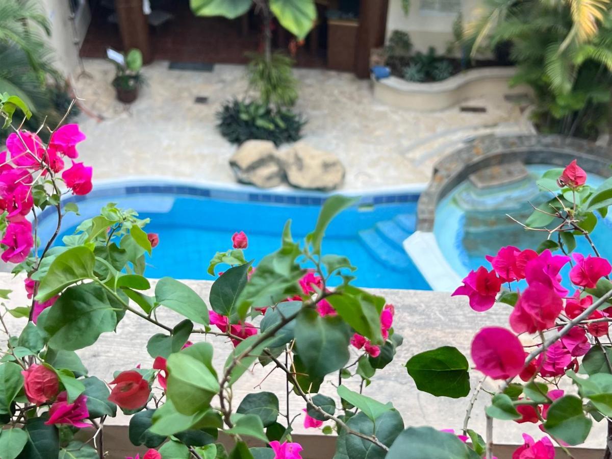 פלורס Hotel Quinta Maya מראה חיצוני תמונה