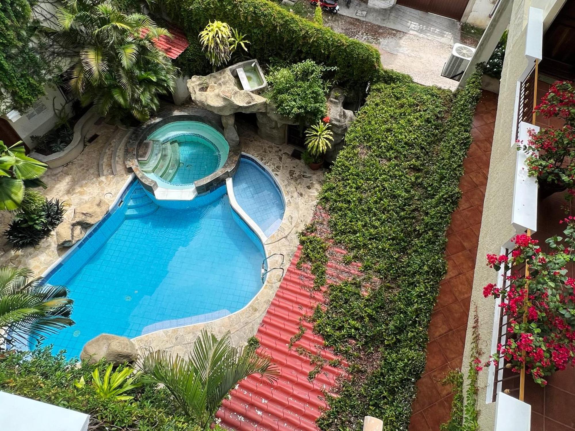 פלורס Hotel Quinta Maya מראה חיצוני תמונה