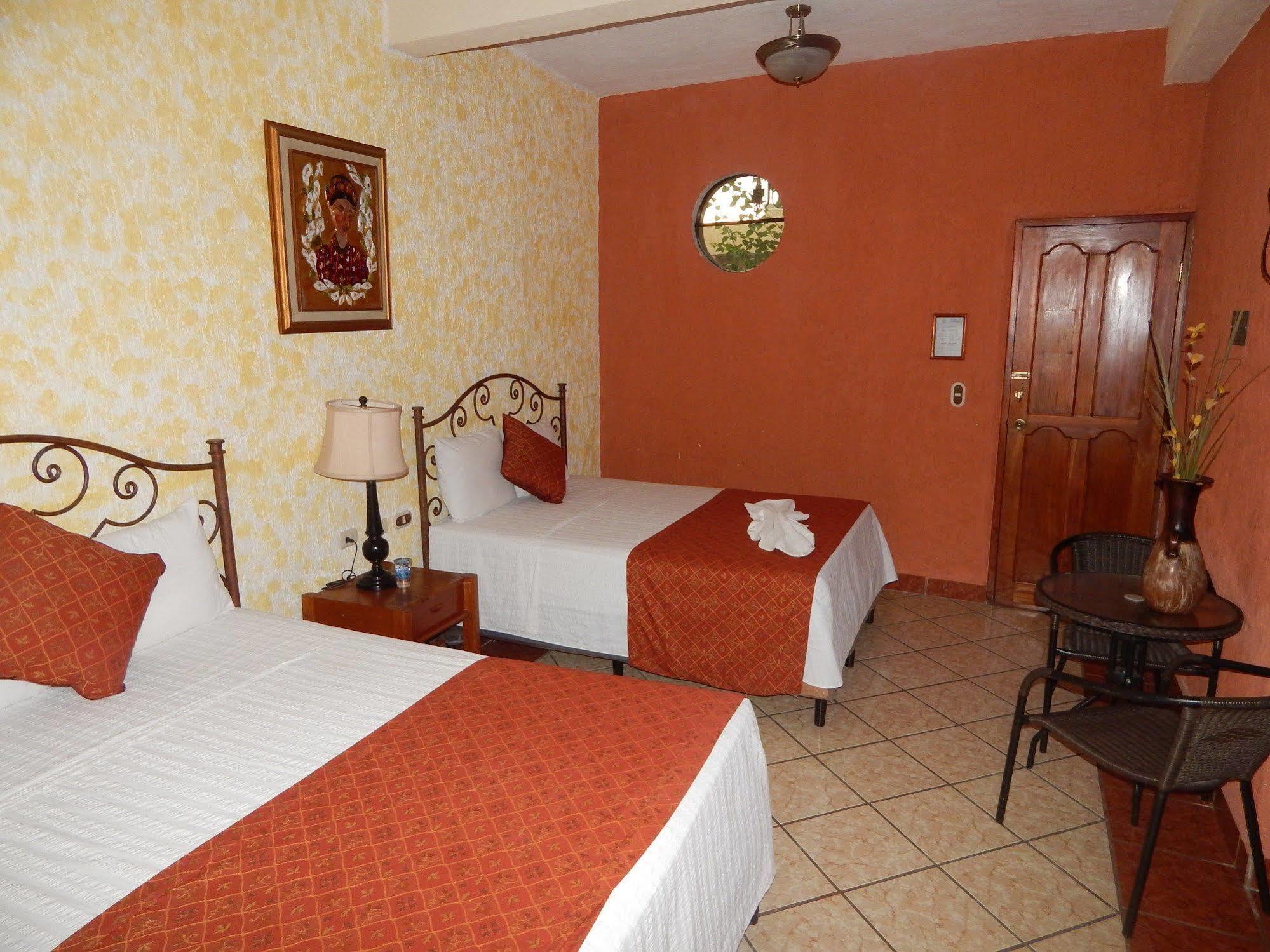 פלורס Hotel Quinta Maya מראה חיצוני תמונה